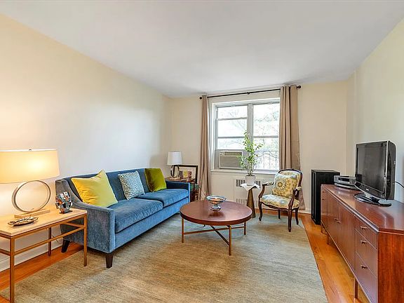3rd image of 39-35 51st St APT 4F
