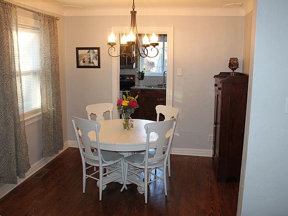 5th image of 463 Julian Pl