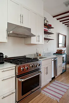 Sold by Compass | media 33