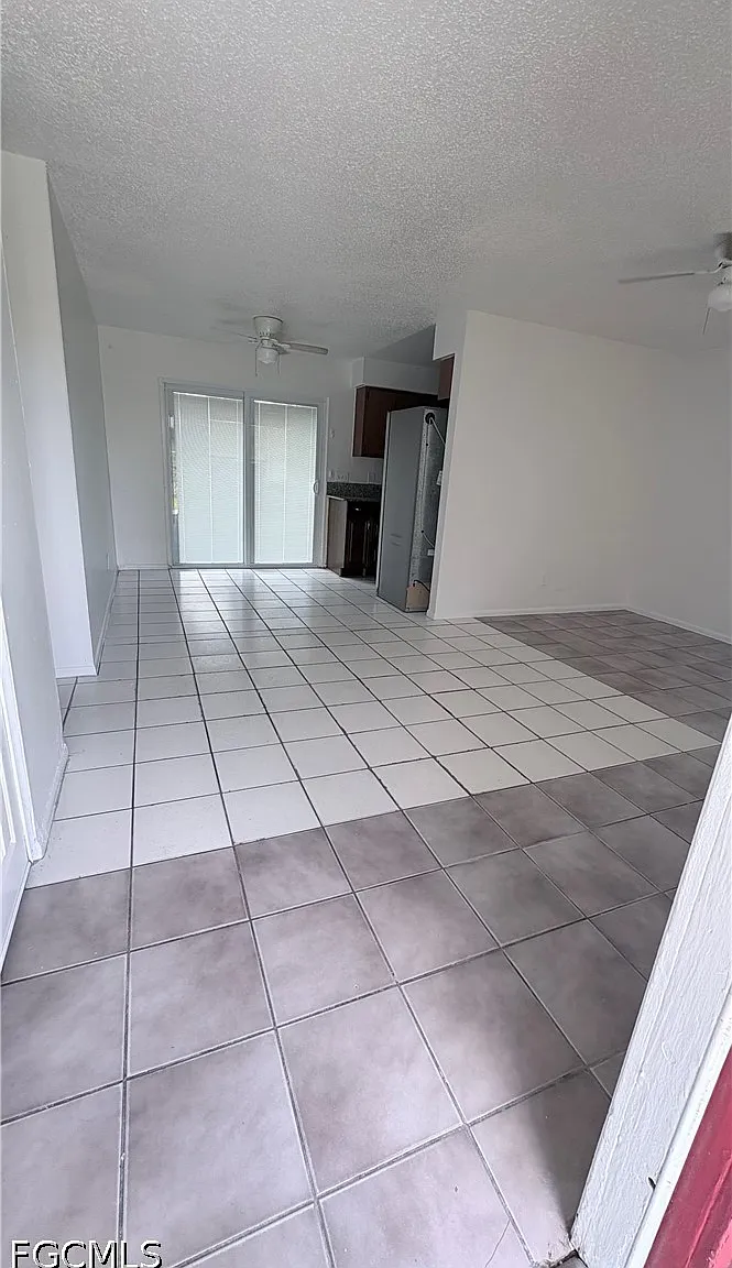 2 bed, 1.0 bath, 764 sqft, $1,050 — Photo 2