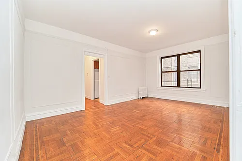 56 Bennett Ave #1K Photo 1