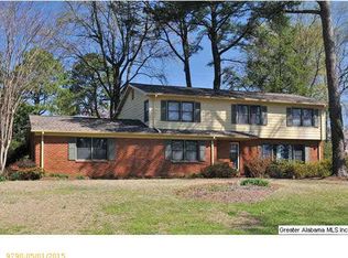 1836 Seneca Rd, Vestavia Hills, AL 35216