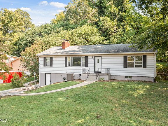 2nd image of 306 Iroquois Dr