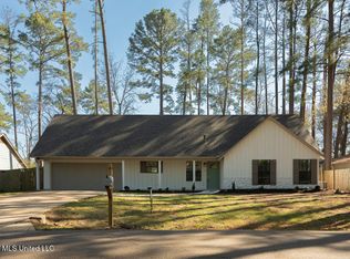 135 Dogwood Cir, Brandon, MS 39047