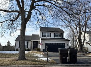 1399 Eddy Ln, Lake Zurich, IL 60047