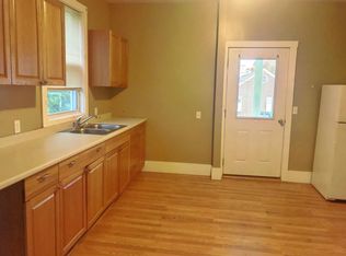 9 Pleasant St #2, Waterville, ME 04901
