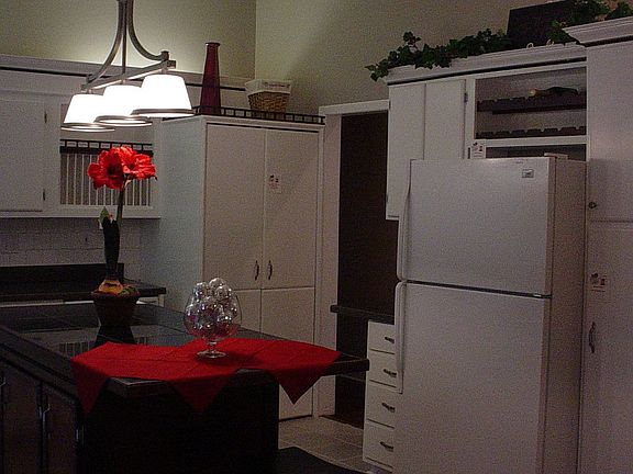 Right side of eat in Kitchen