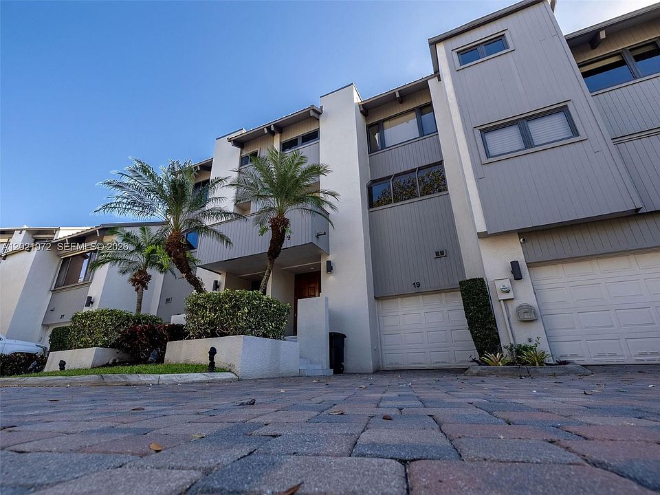 1st image of 19 Portside Dr #19C