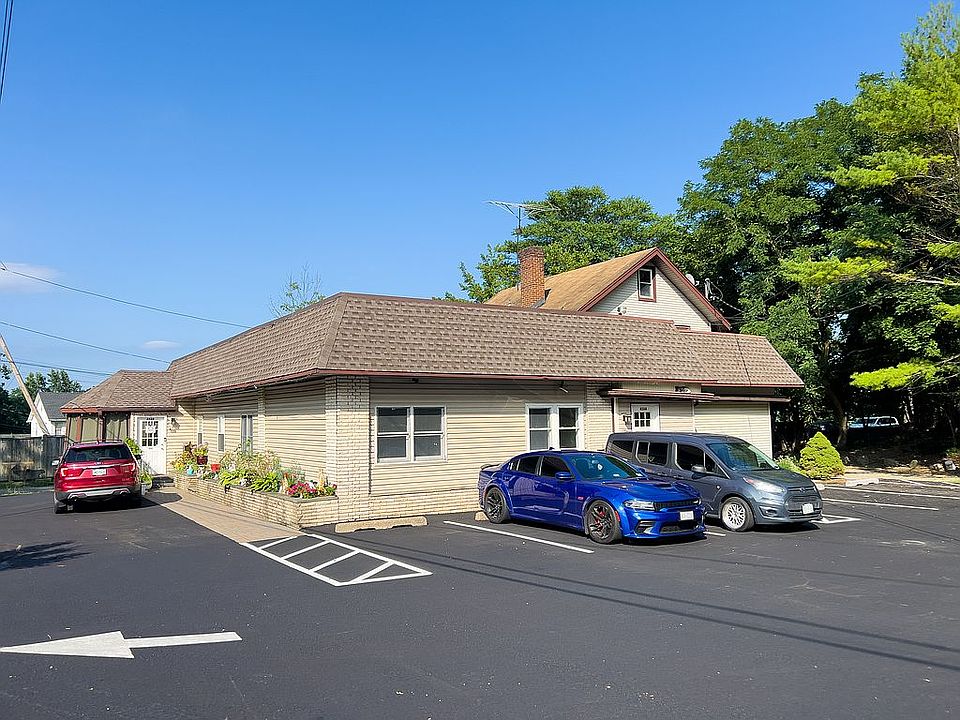 1st image of 456-458 N Liberty Dr