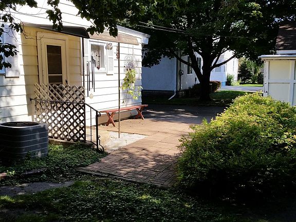 2nd image of 5332 Riverview Rd