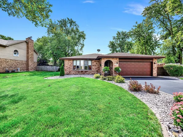 7729 W 91st Pl, Hickory Hills, IL 60457
