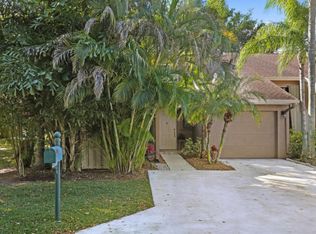 22500 Thousand Pines Ln, Boca Raton, FL 33428