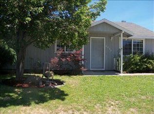 2222 SW 33rd St, Redmond, OR 97756