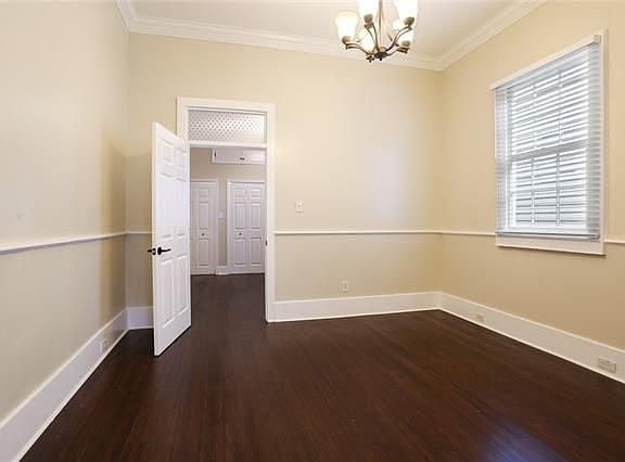 3rd image of 828 Clouet St