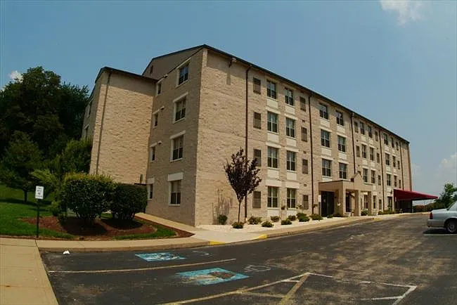 Plum Creek Acres Apartments — Photo 6