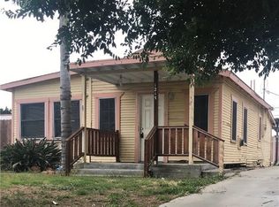 1213 W L St, Wilmington, CA 90744