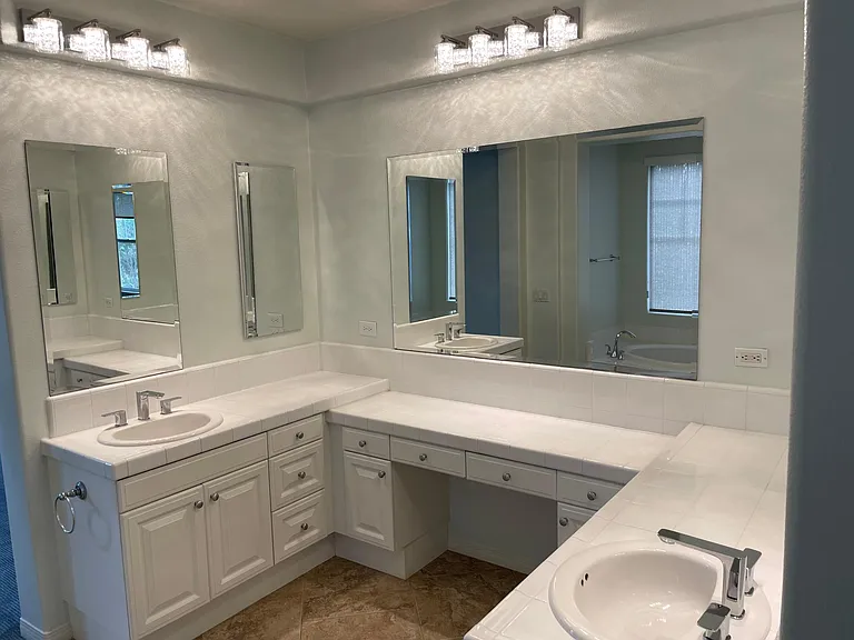 PRIMARY BATH WITH WALK IN CLOSET