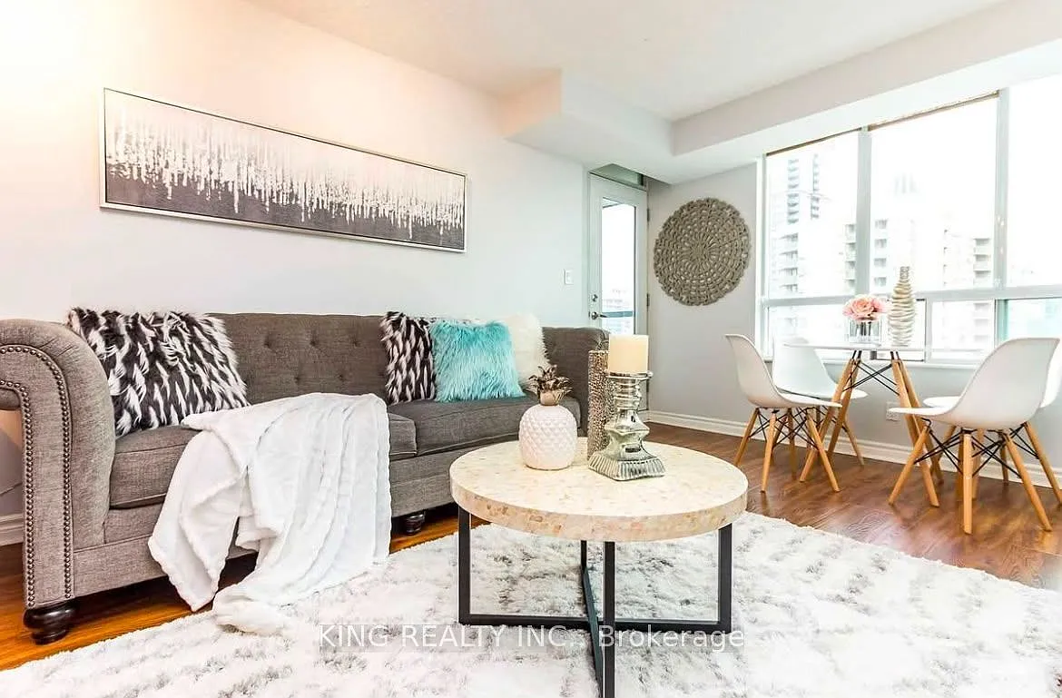 2 bed, $2,785 — Photo 2