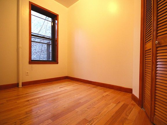 5th image of 179 E 3rd St APT 19