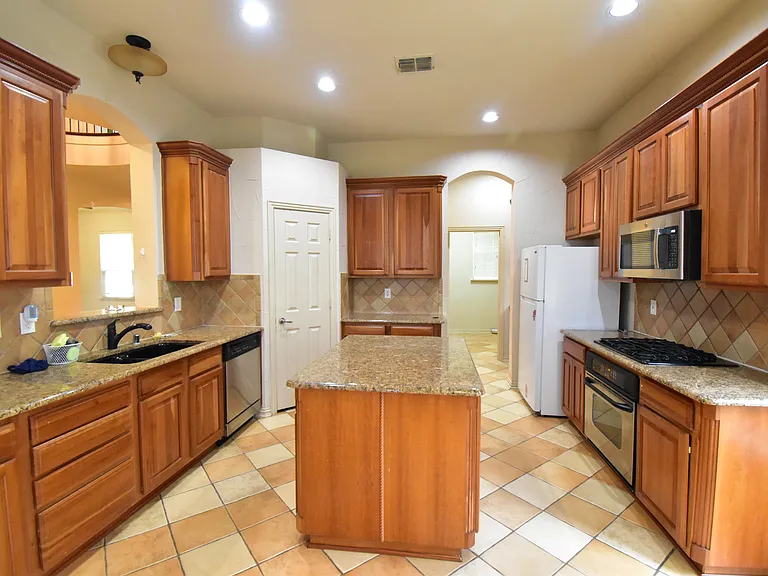 14857 Holly Leaf Dr — Photo 12