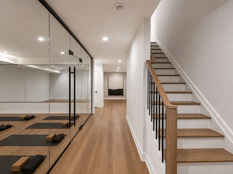 1 Feldman Ct — Photo 35