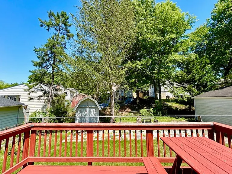 1010 Kennon Ct — Photo 32