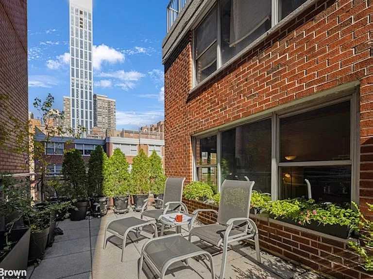 420 E 55th St #11M — Photo 8