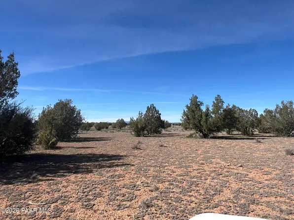 309 Bullock Rd, Ash Fork, AZ 86320