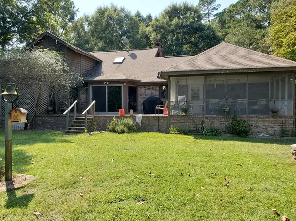 1656 West Dr, Cassatt, SC 29032