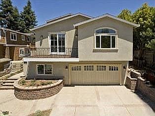 1st image of 640 Wellington Dr