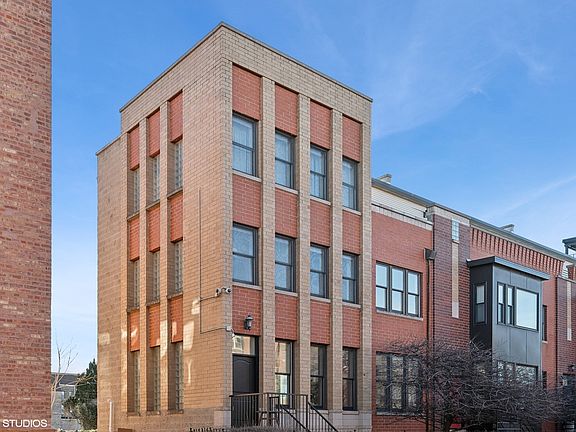 3rd image of 1743 W Terra Cotta Pl