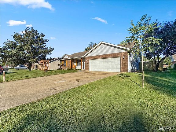 4th image of 118 Osterhage Dr
