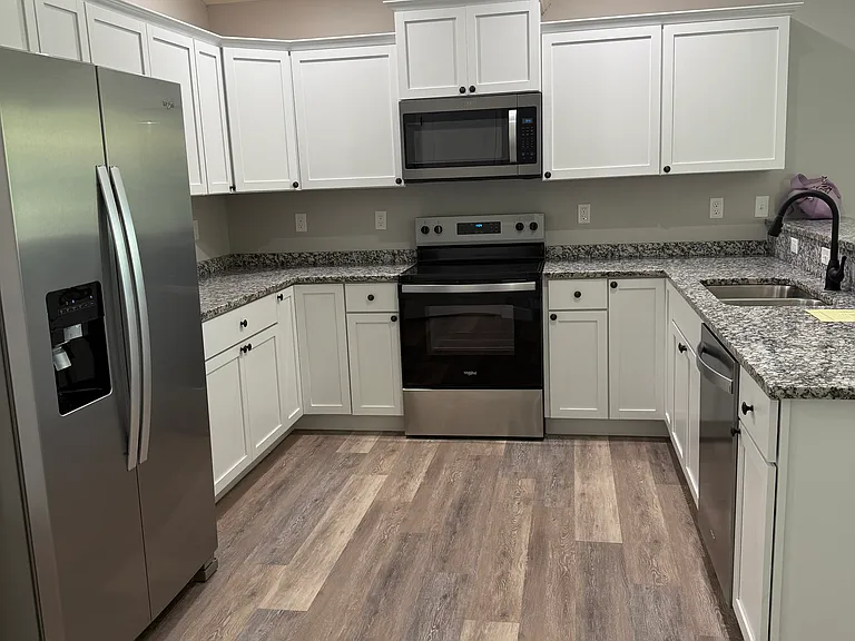 408 N Elliott St — Photo 7
