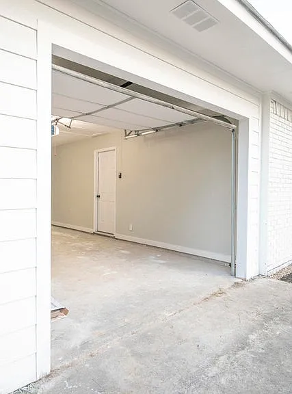 512 Vernon St — Photo 2