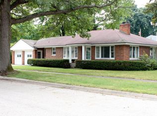 513 4th St, North Muskegon, MI 49445