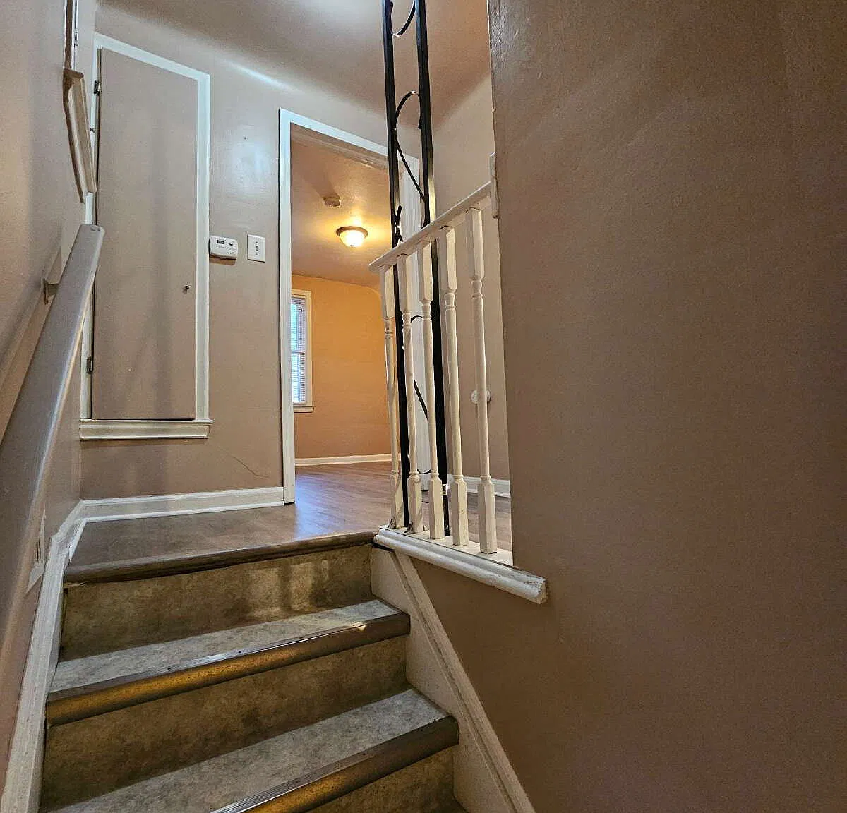3 bed, 1.0 bath, 1053 sqft, $1,395 — Photo 4