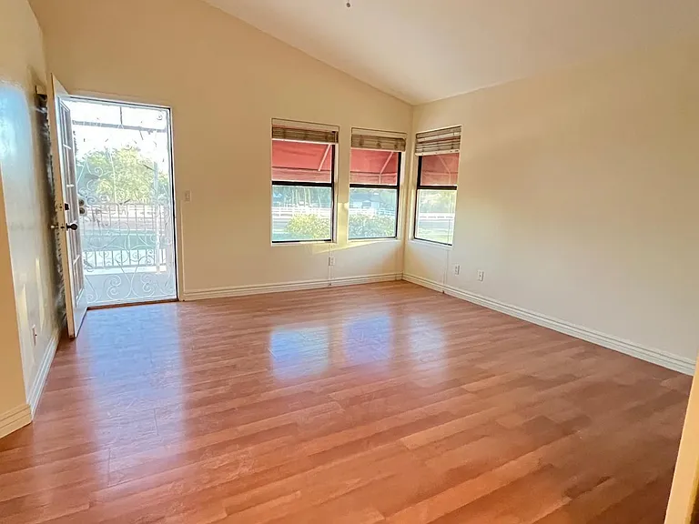 5545 W Wethersfield Dr — Photo 27