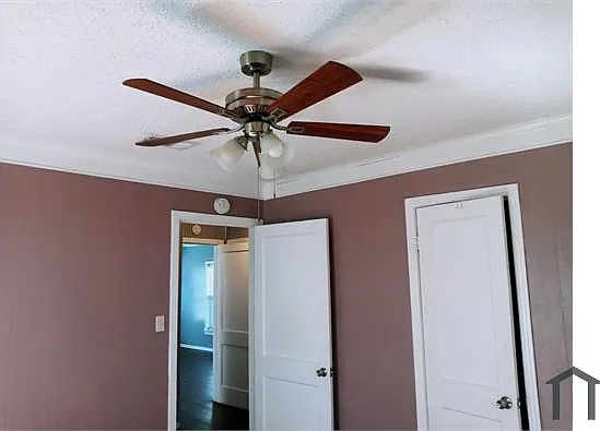 5600 Hiett Ct — Photo 10