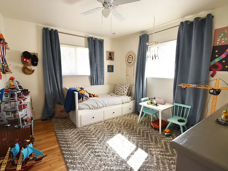 2824 Woodbine Ave — Photo 11