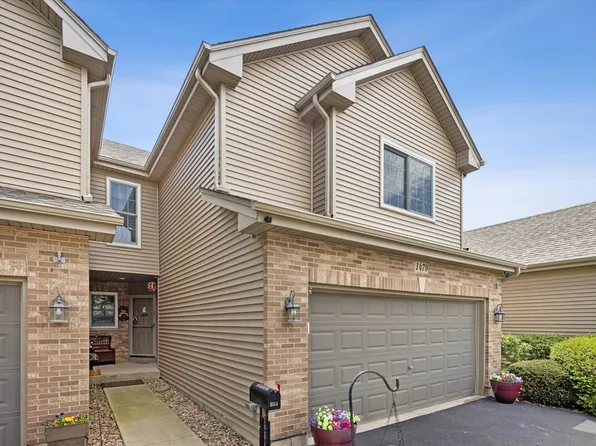 1479 Mackenzie Ln, Elgin, IL 60120