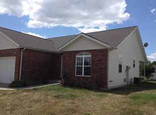 105 Mueller Ln, Waterloo, IL 62298