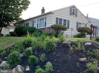 201 Tasker Ave, Folsom, PA 19033