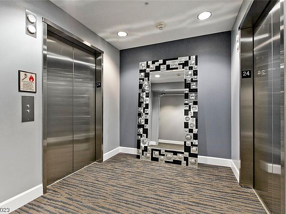 4th image of 200 W Sahara Ave Unit 2810