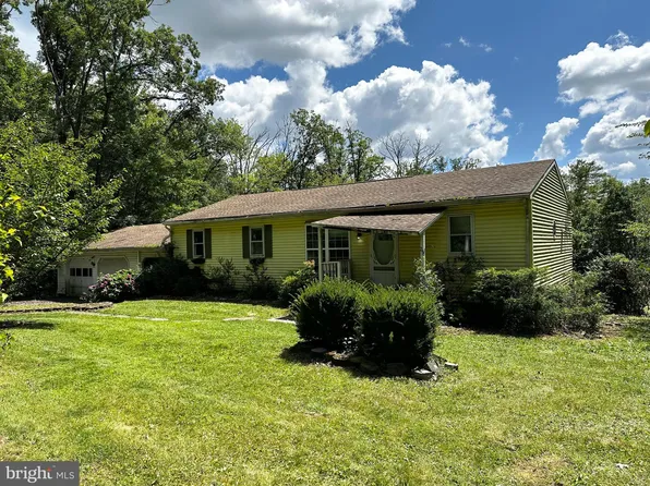 23 Siegfried Ln, Drums, PA 18222