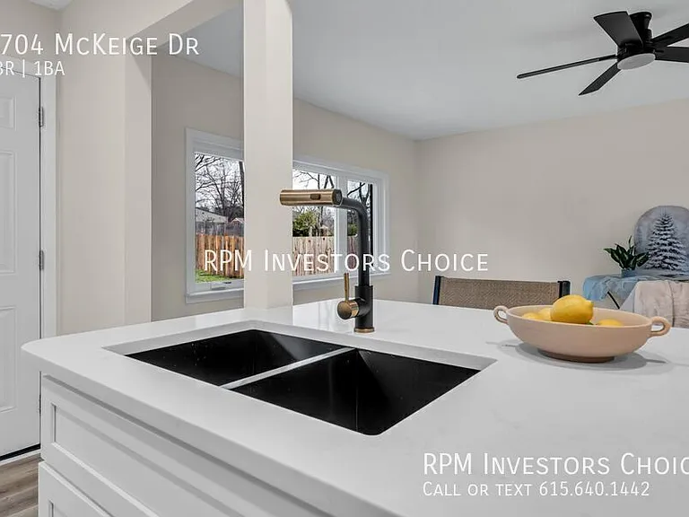 2704 McKeige Dr — Photo 10