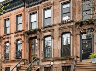 326 1st St, Brooklyn, NY 11215