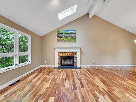 4th image of 5424 Highfields Rd