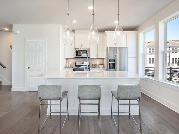 Large center island for countertop seating