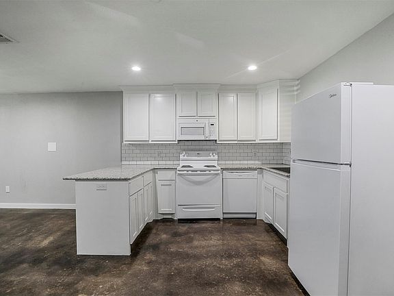4th image of 410 Mirick Ave #75020