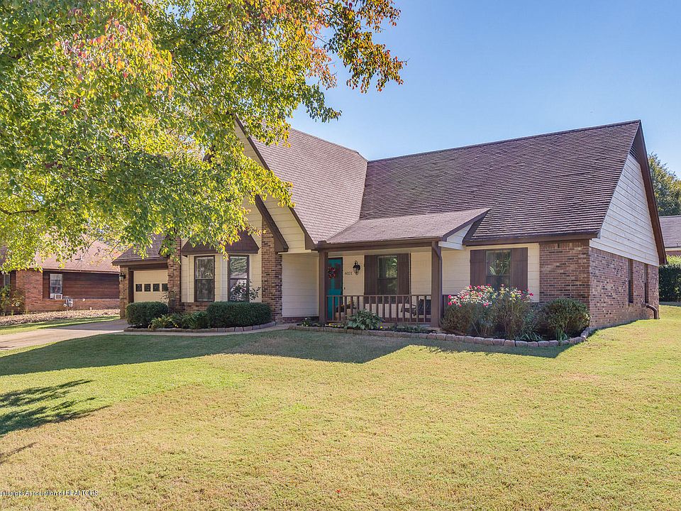 1st image of 4021 Los Padres Dr